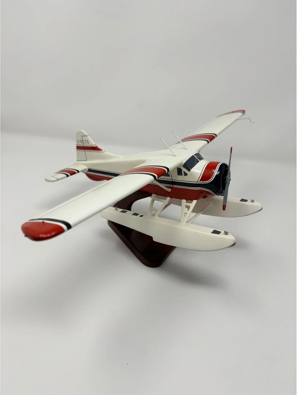 1/48 Wood Dehaviland DHC-2 Beaver model